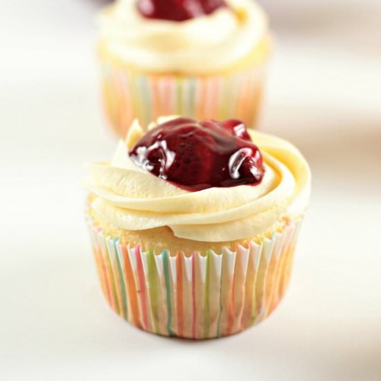 Strawberry Cheesecake Cupcakes