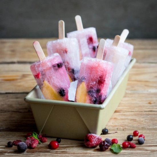 Prosecco Popsicles + Summer Berries