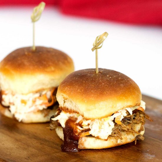 Instant Pot Pulled Pork Sliders