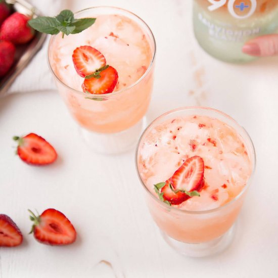 Strawberry Sauvignon Blanc Cocktail