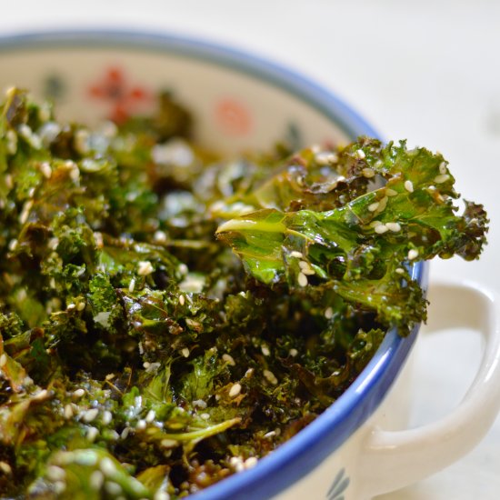 Lemon and Sesame Kale Crisps