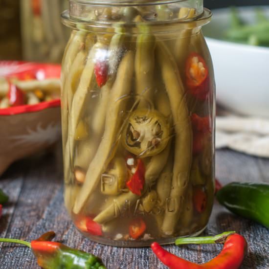 Spicy Pickled Green Beans