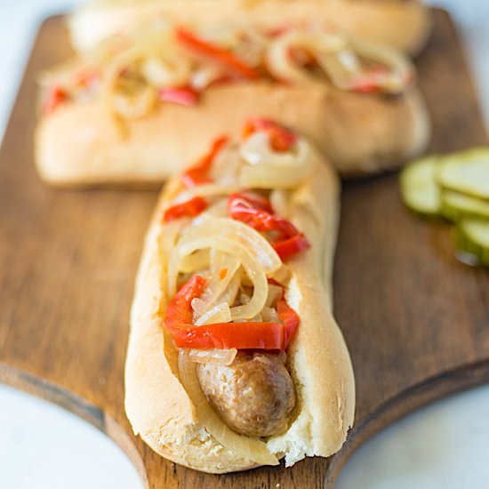 Slow Cooker Beer Bratwurst