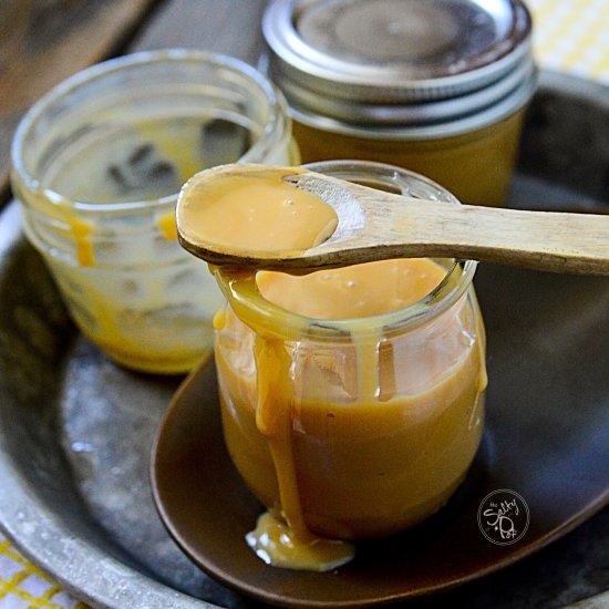 Easiest Caramel Sauce Ever