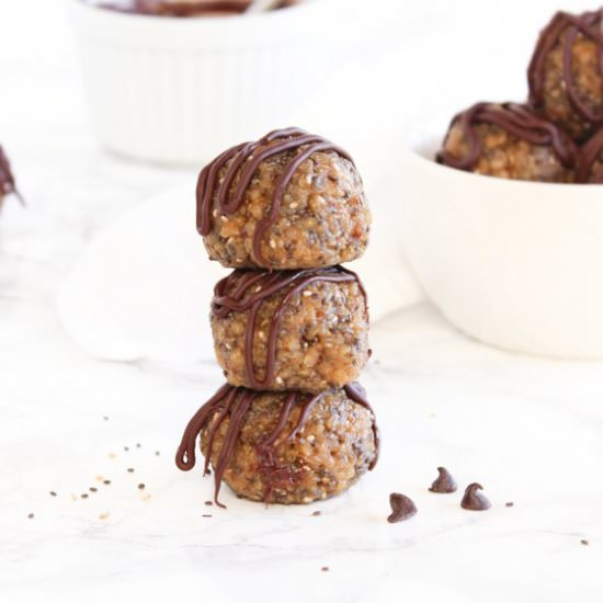 Peanut Butter Cup Quinoa Balls