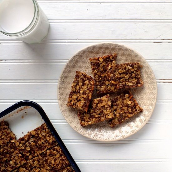 red quinoa banana oat bars