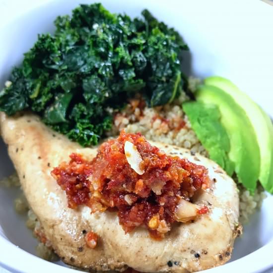 Sun-Dried Tomato Kale & Quinoa Bowl