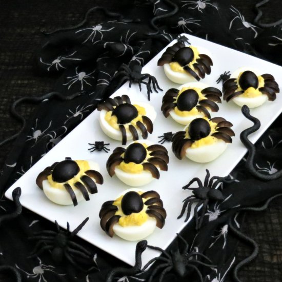 Spooky Deviled Egg Spiders