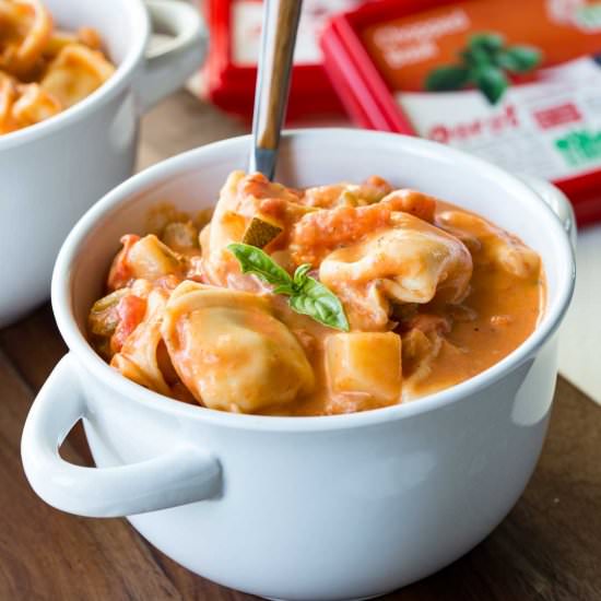 Creamy Tomato Basil Tortellini Soup