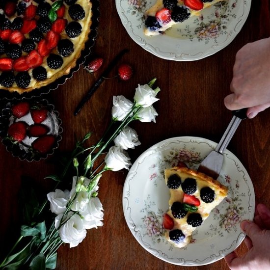 Vanilla berries tart