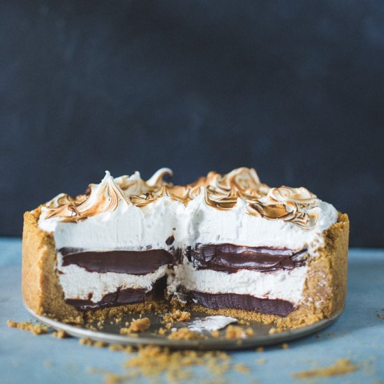 ultimate deep dish s’mores pie