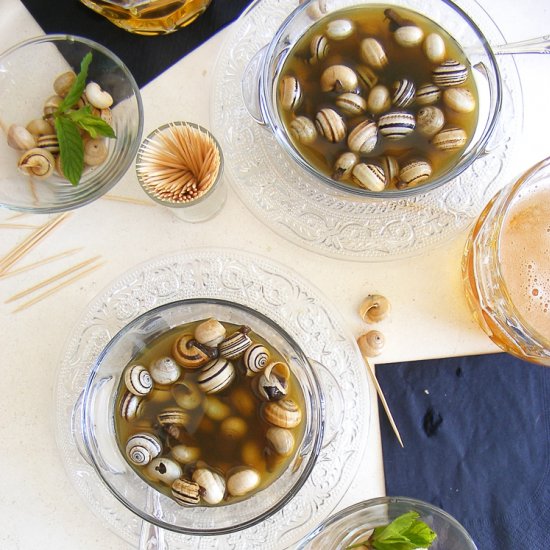 Caracoles en Caldo Picante/Snails in Spicy Broth