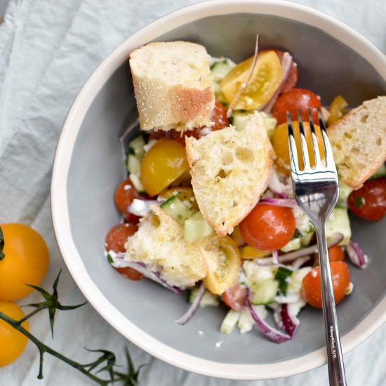 Panzanella (Italian bead salad)