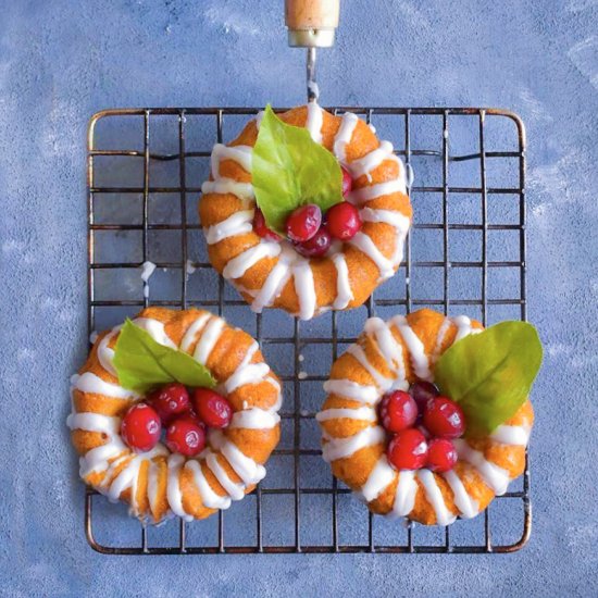 Glazed Mini Pumpkin Pie Spice Bundt