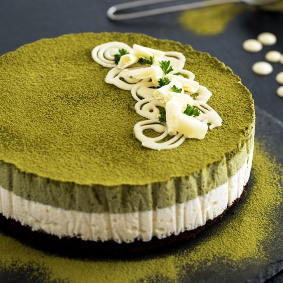 Matcha White Chocolate Mousse Cake