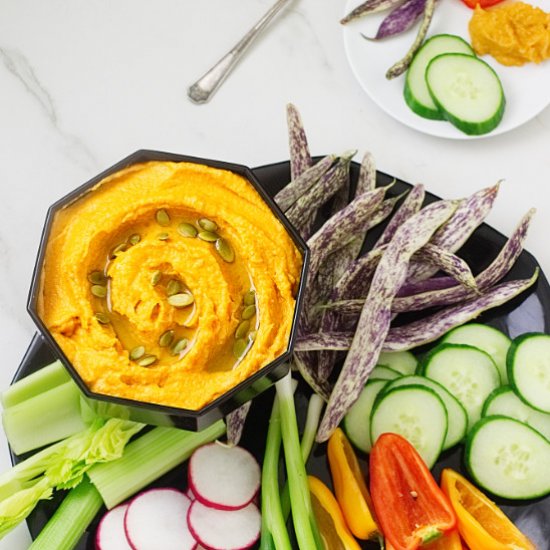 Sriracha Carrot Hummus