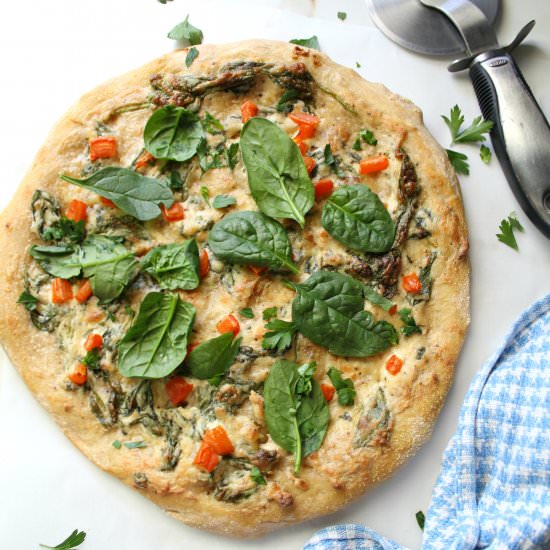 Roasted Garlic and Spinach Pizza