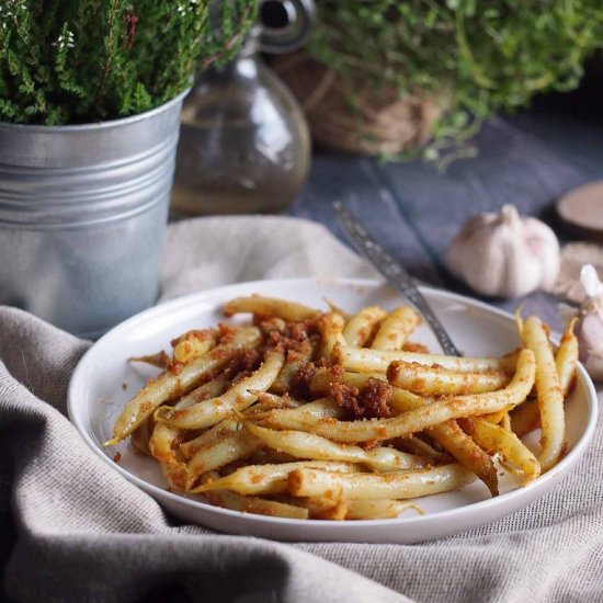 Beans with buttery breadcrumbs