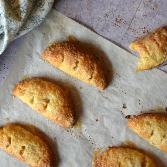 Mini Apple & Cinnamon Turnovers