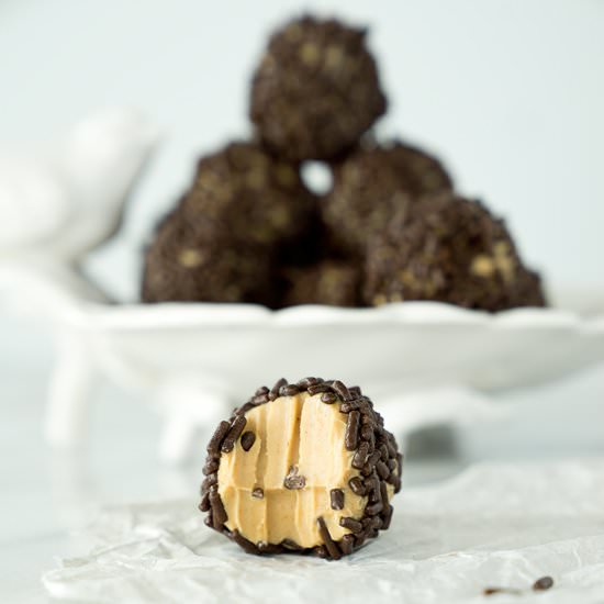 3 Ingredient Peanut Butter Truffles