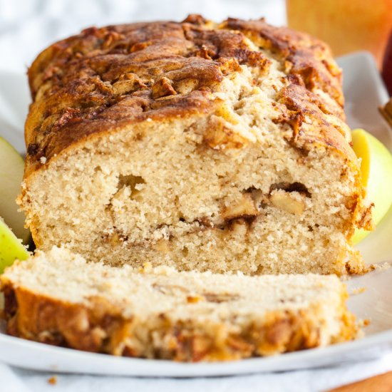 Apple Cinnamon Bread