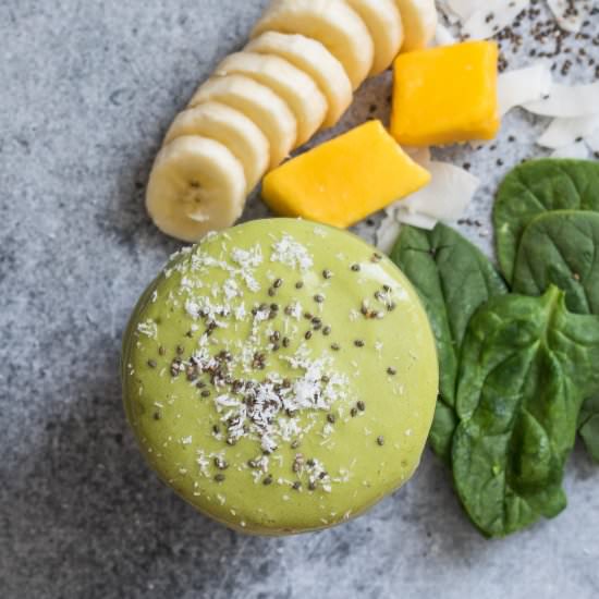 Mango Coconut Green Smoothie