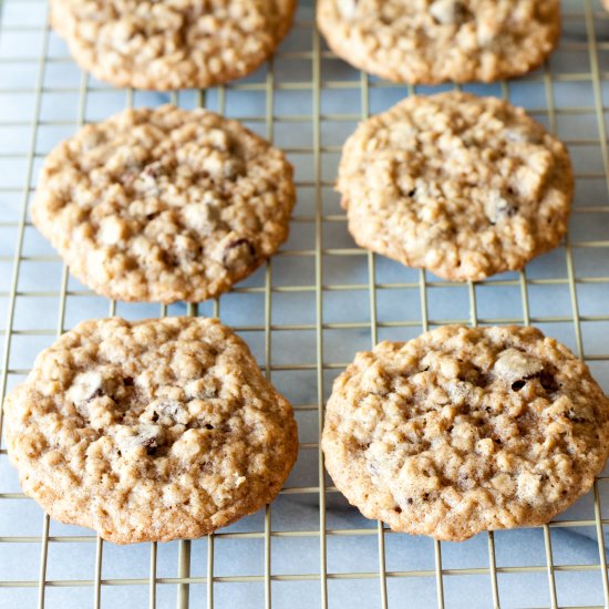 Chocolate Chip and Walnut Oatmeal Cookie