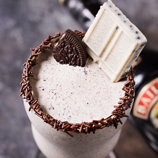 Boozy Baileys Oreo Milkshake