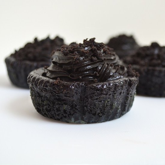 Mini Black Velvet Cheesecakes