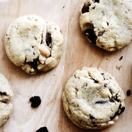 Cashew + Dark Chocolate Cookies