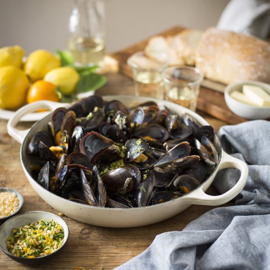 mussels in fennel & orange