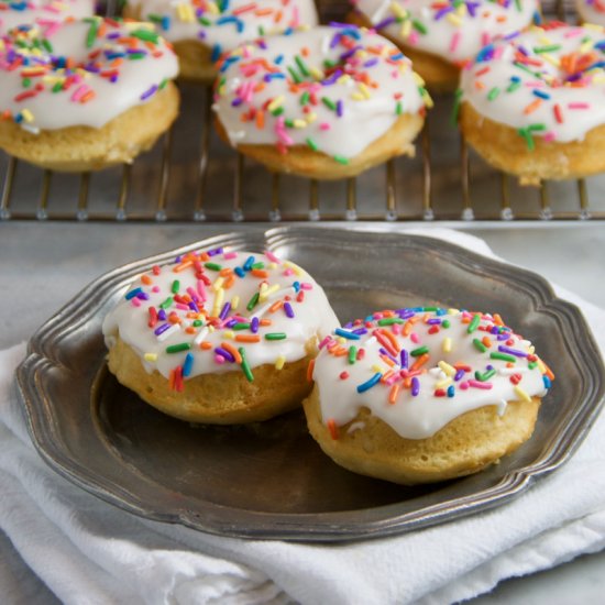 Easy Baked Cake Doughnuts