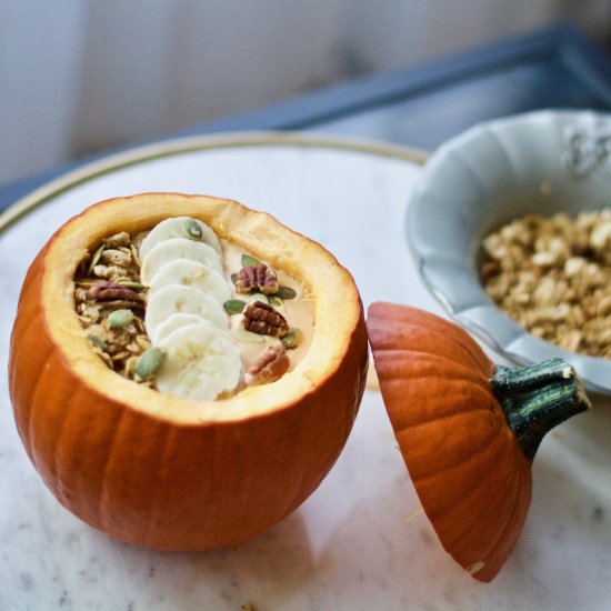 Pumpkin Spice Smoothie Bowl