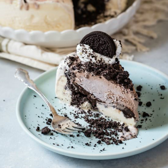 Easy Ice Cream Cake (DQ Copycat)