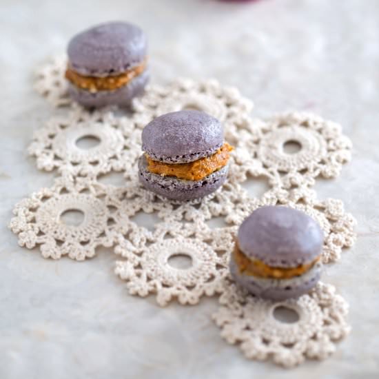 Cinnamon Dulce de Leche Macarons