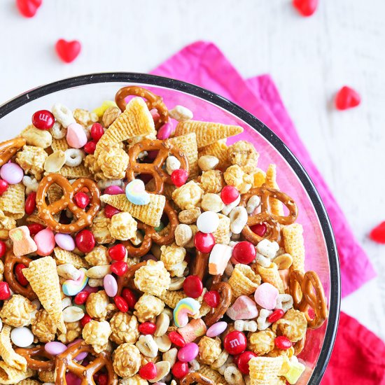 Valentine’s Day Snack Mix