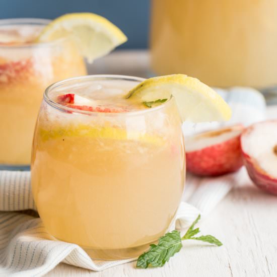 Peaches and Lemon Sparkling Punch