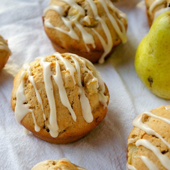 Vanilla Chai Pear Muffins