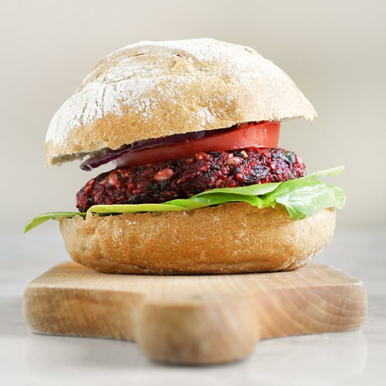 Burgers with beetroot