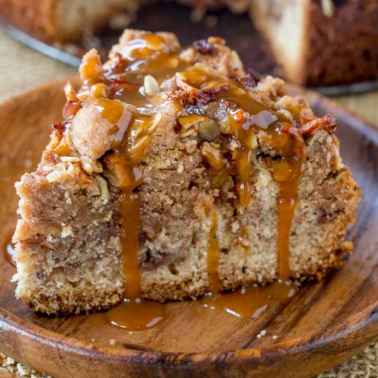 Apple Crisp Crumb Cake