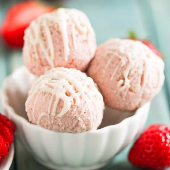 Strawberry Cheesecake Truffles