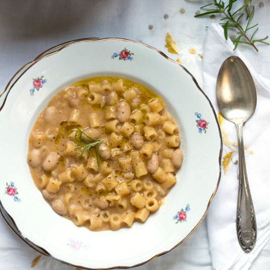 AUNTIE ROSARIA’S PASTA E FAGIOLI