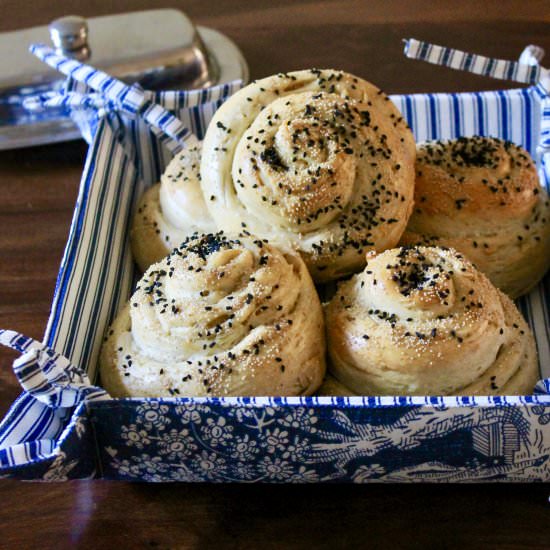 Onion Poppy Seed Challah Rolls