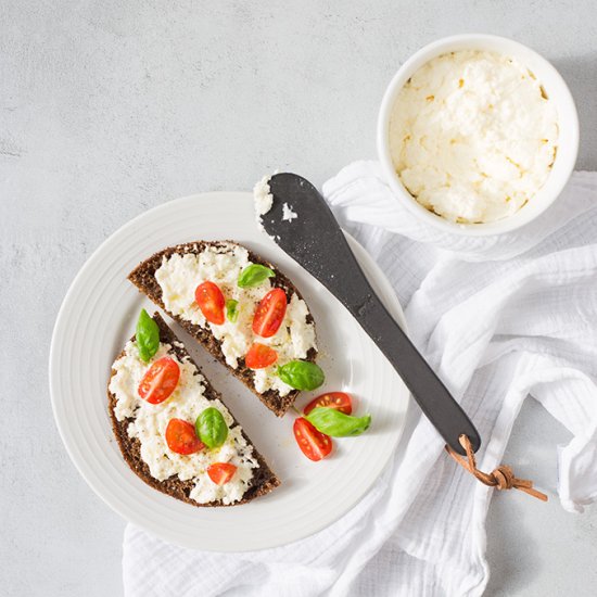 Homemade Ricotta Cheese