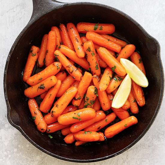 Honey Sriracha Roasted Carrots