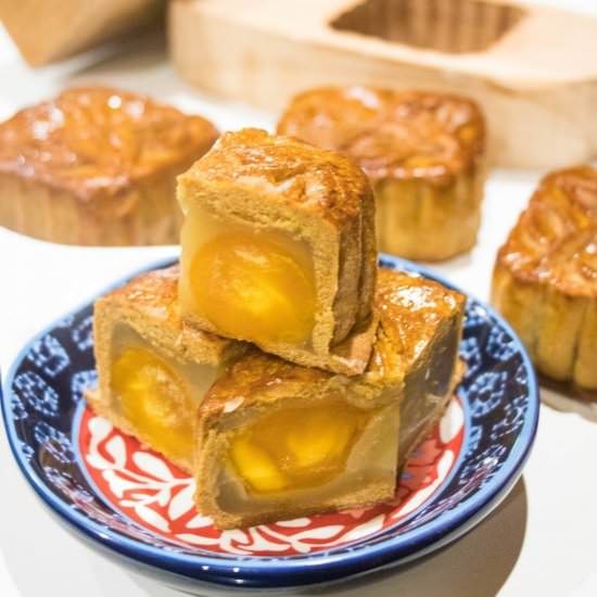 Cantonese Moon cake