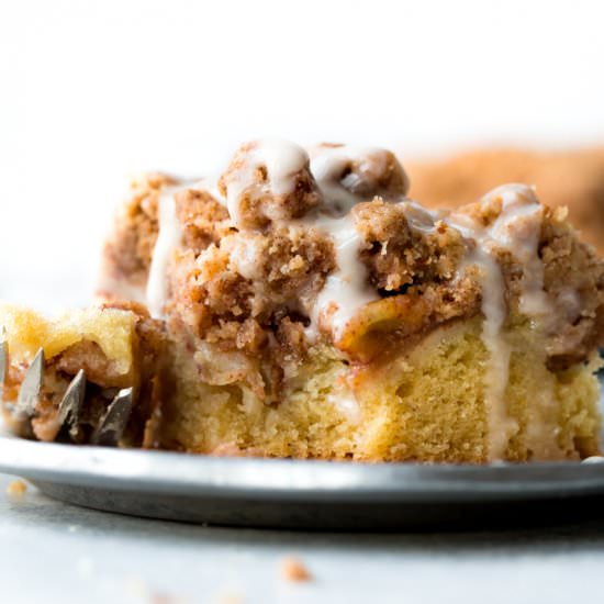 Apple Crumb Cake