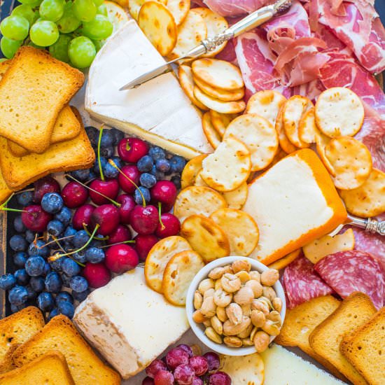 How To Make The Best Cheese Board