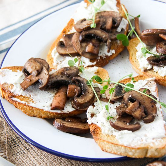 Mushroom Goat Cheese Bruschetta