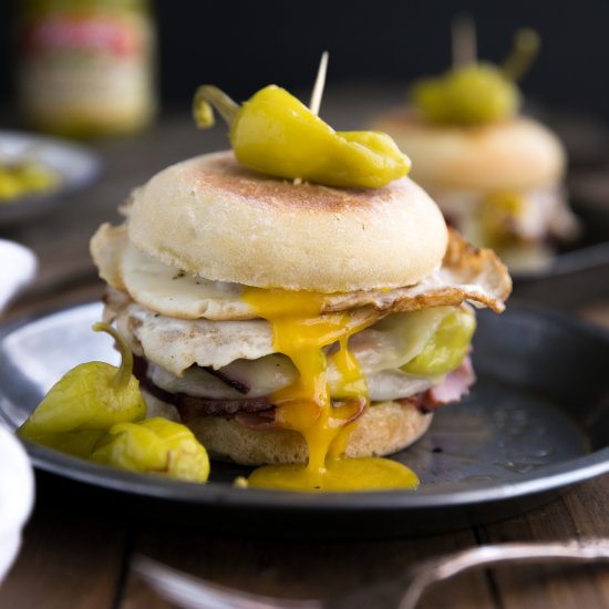 Easy Egg Breakfast Sandwich